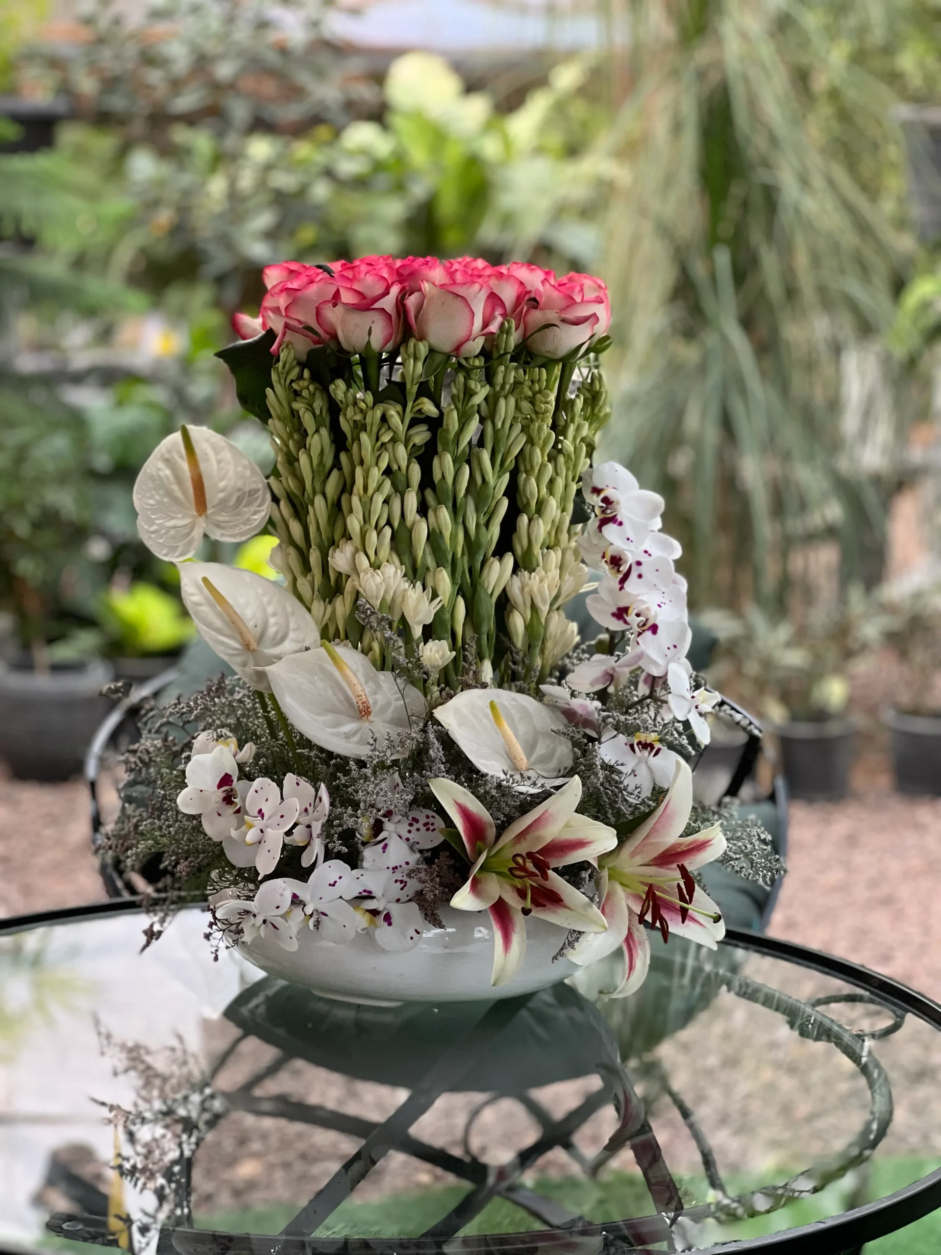 گلدان گل با طراحی خاص و زیبا