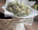 دسته گل عروس شیک با رز سفید